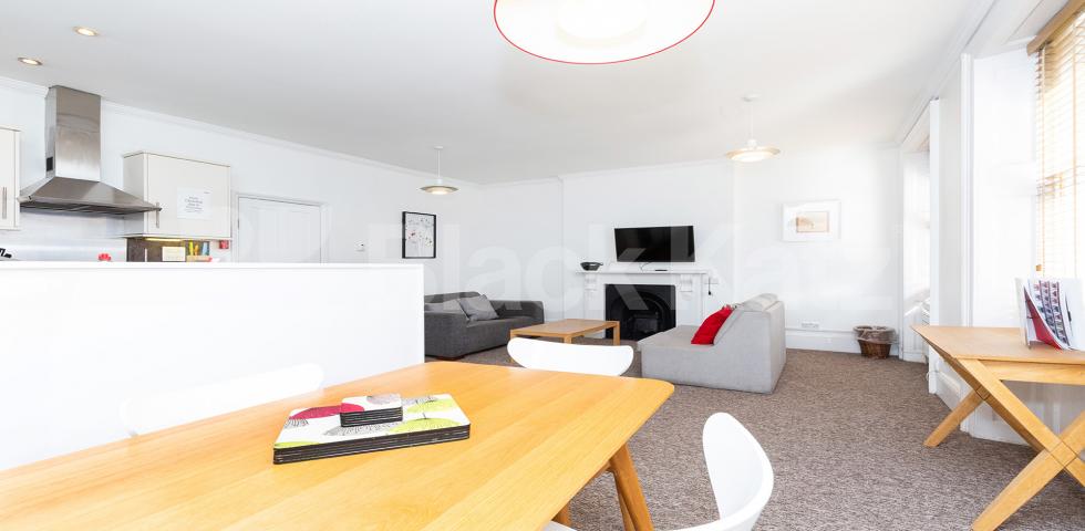 			NEW INSTRUCTION!, 1 Bedroom, 1 bath, 1 reception Flat			 Gower Street, BLOOMSBURY